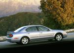 Nissan Maxima 2002 года (US)